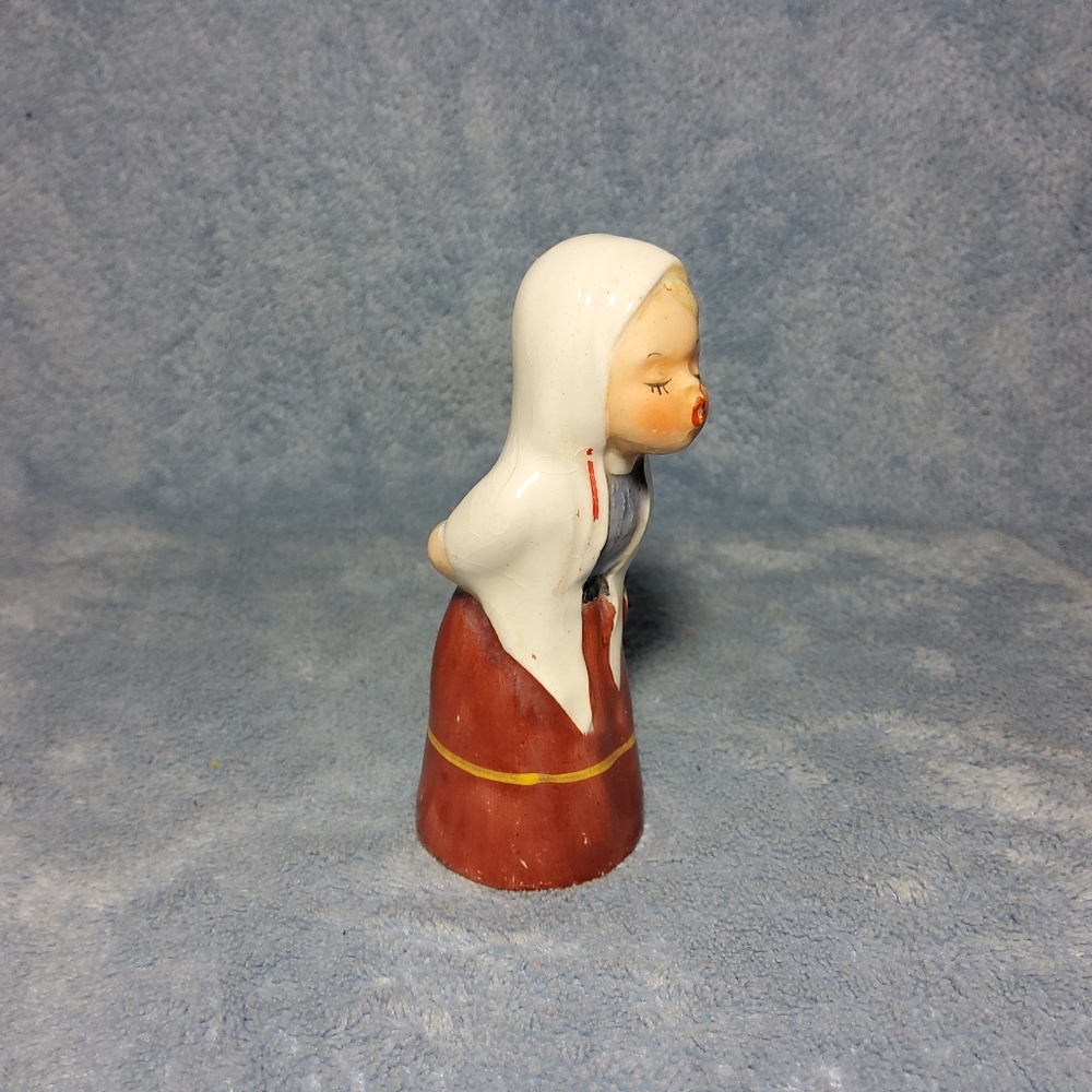 Vintage Napco National Potteries Kissing Couple Salt Shaker GIRL ONLY Replacemen